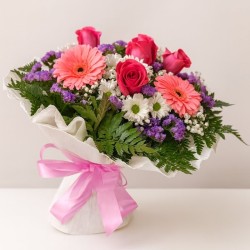 Ramo floral Rosas y mar